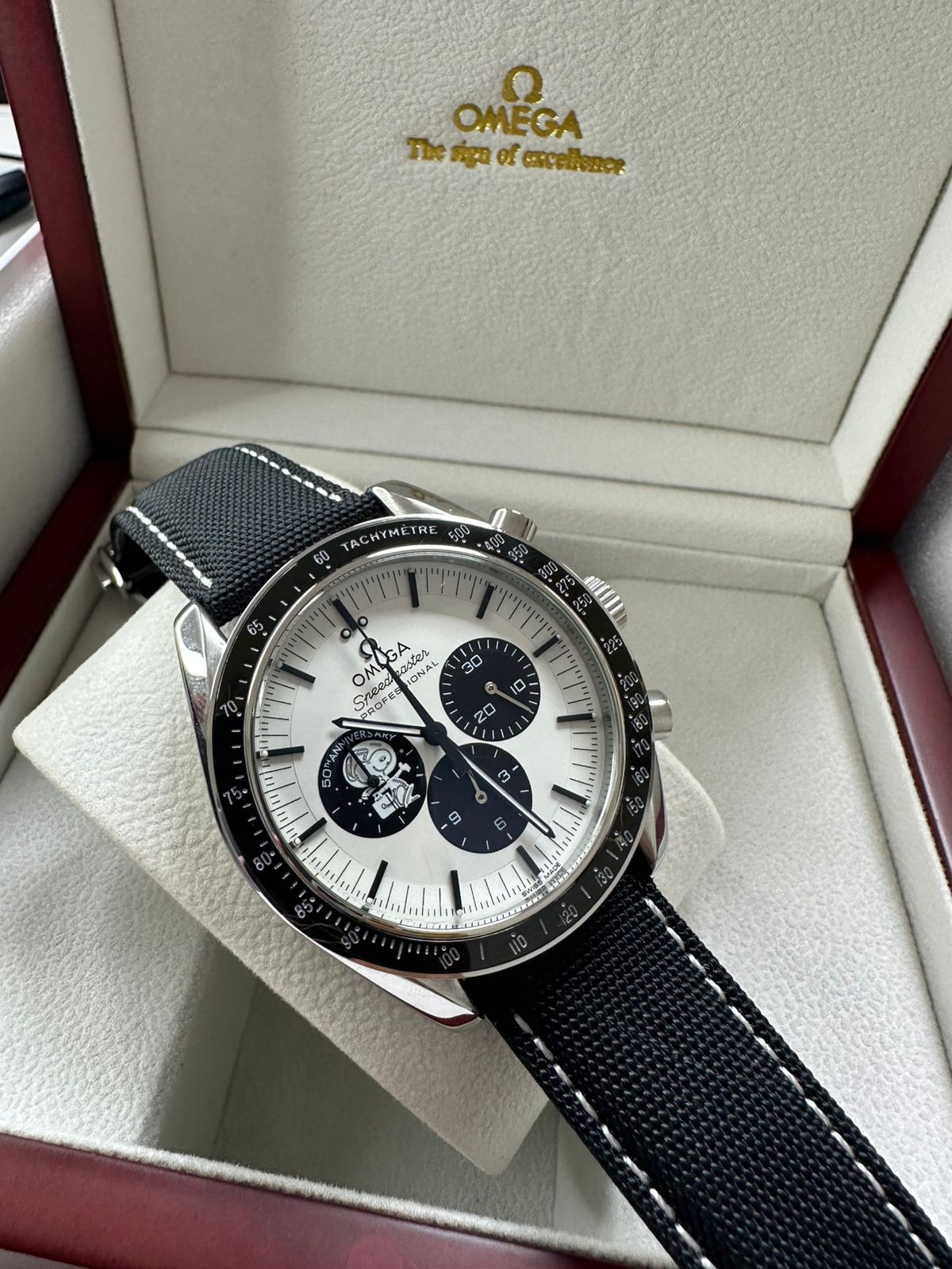 Omega Speedmaster Snoopy Automático 50th 42mm