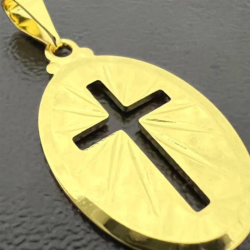 Pingente Medalha Oval Cruz Vazada (2,4cmX1,6cm) (Banho Ouro 24k)