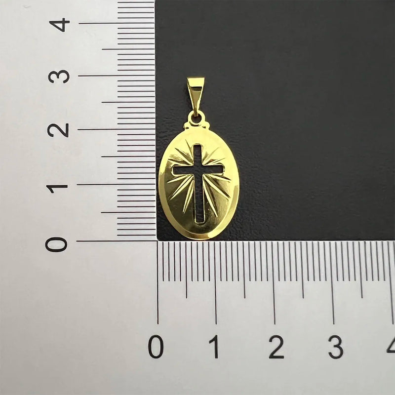 Pingente Medalha Oval Cruz Vazada (2,4cmX1,6cm) (Banho Ouro 24k)