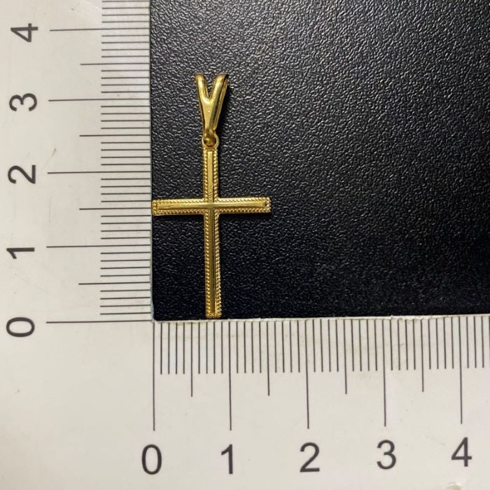 Pingente Cruz Detalhado (Pequeno) (2,8cmX1,8cm) (Banho Ouro 24k)