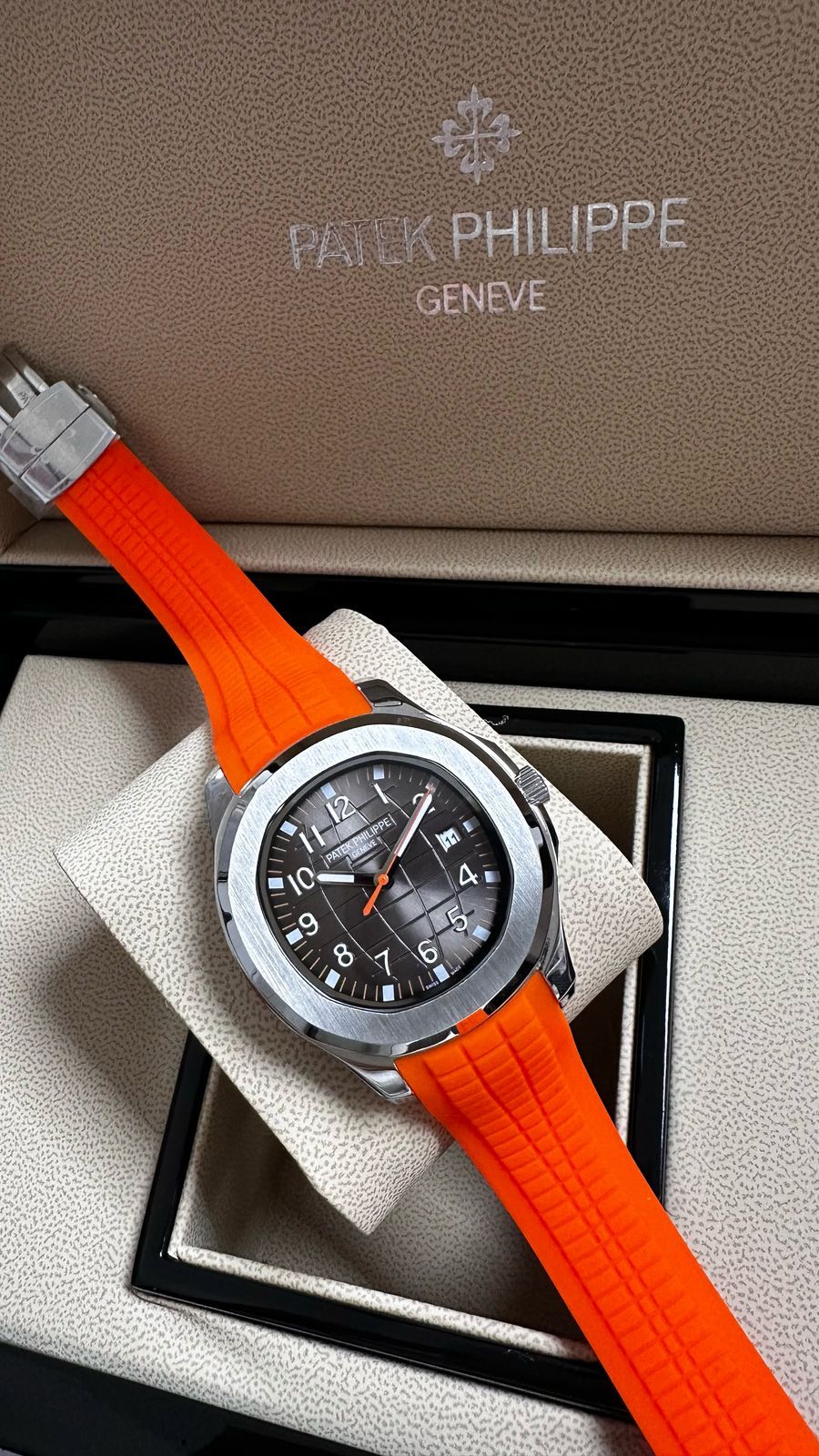 Patek Philippe Nautilus 5968A 42mm Laranja