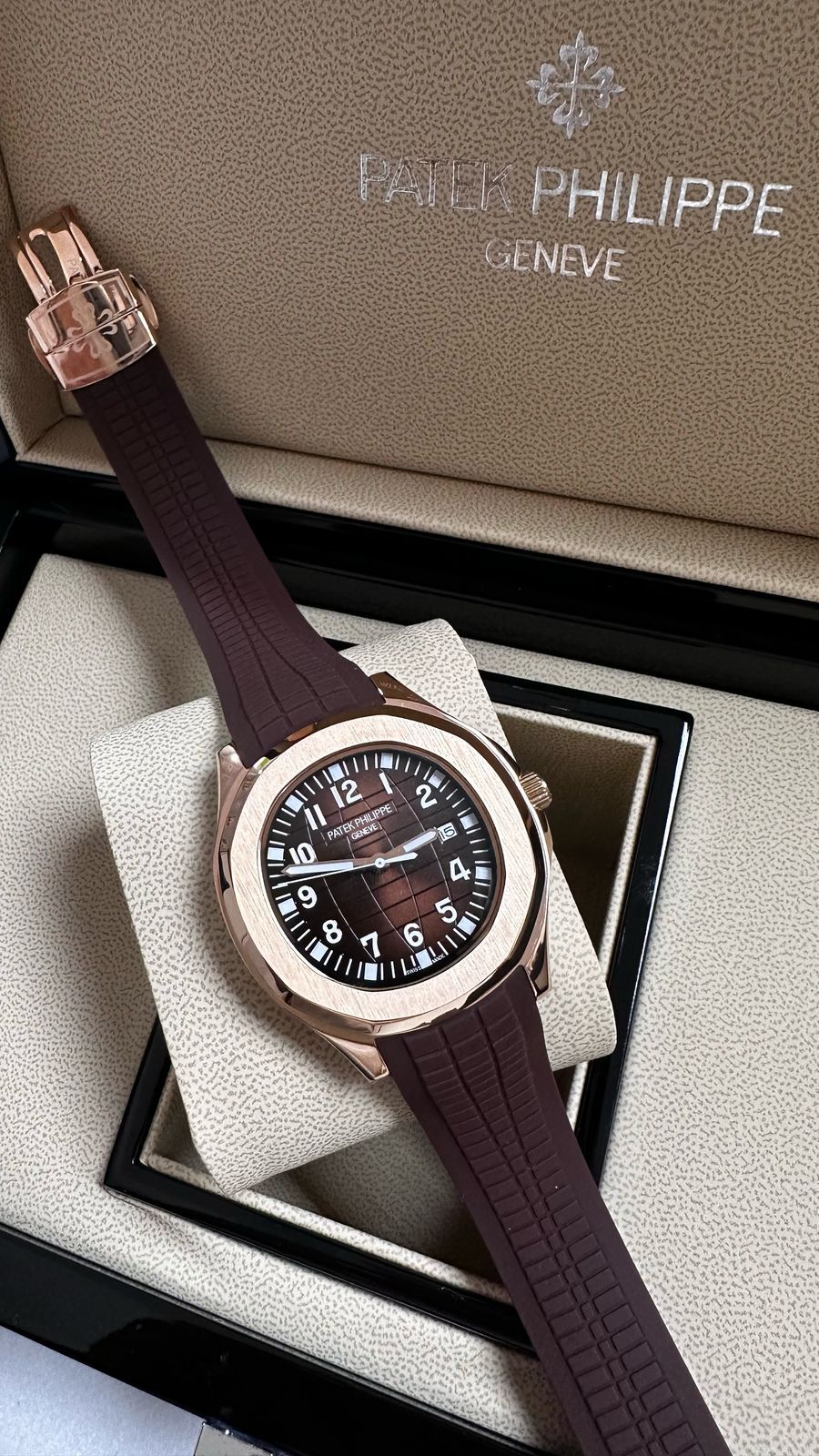 Patek Philippe 5711 Aquanaut Borracha Rosê Marrom