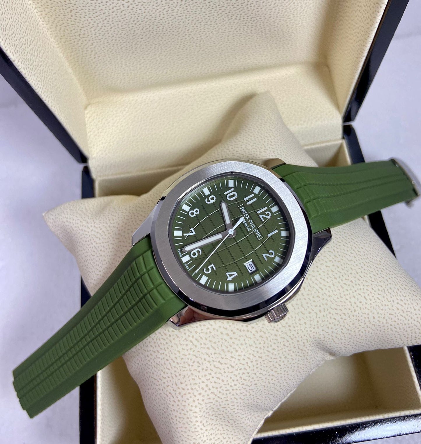 Patek Philippe 5711 Aquanaut Borracha Prata Verde