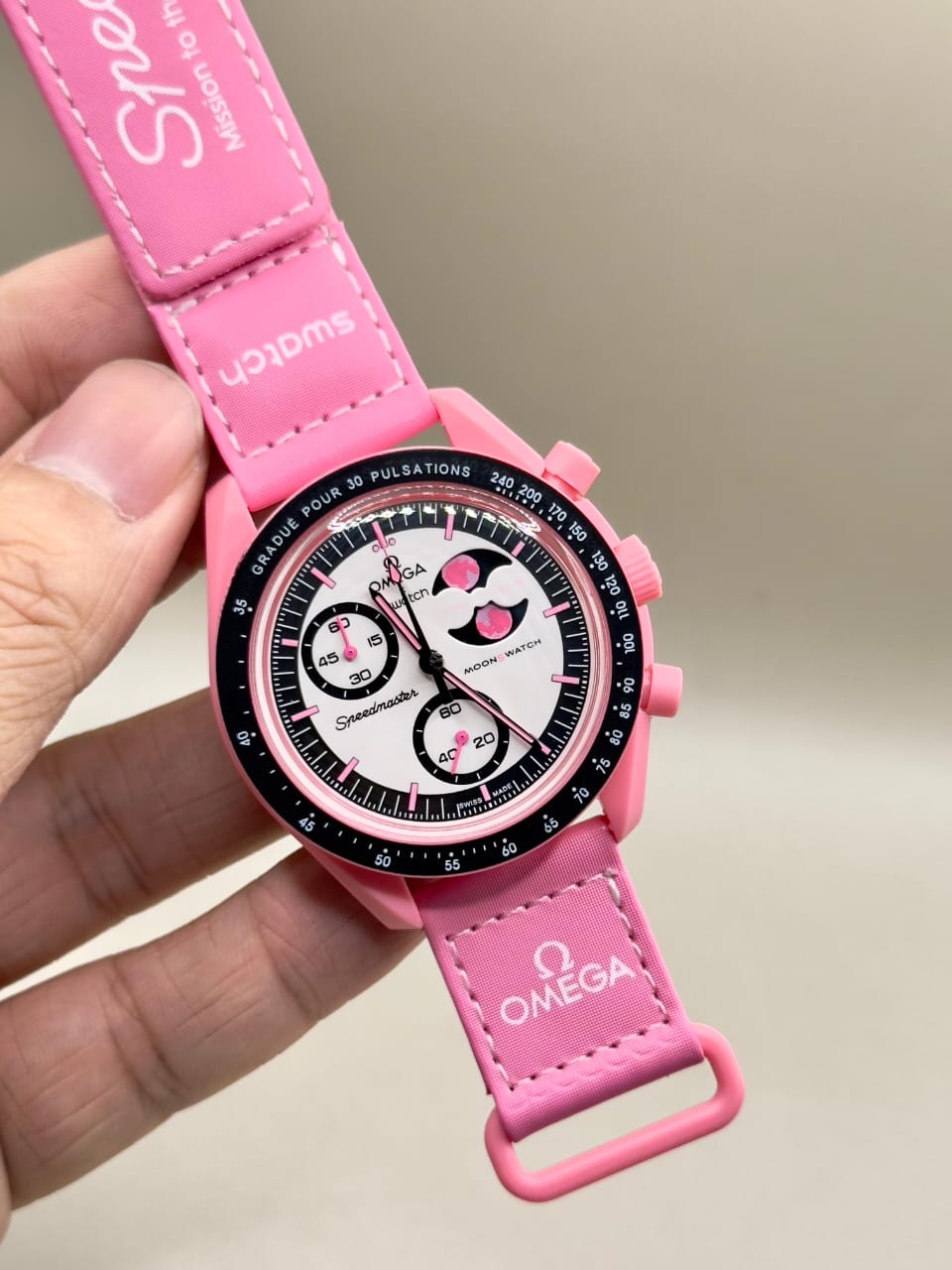 OmegaSwatch Moonswatch speedmaster Mission to Earthphase