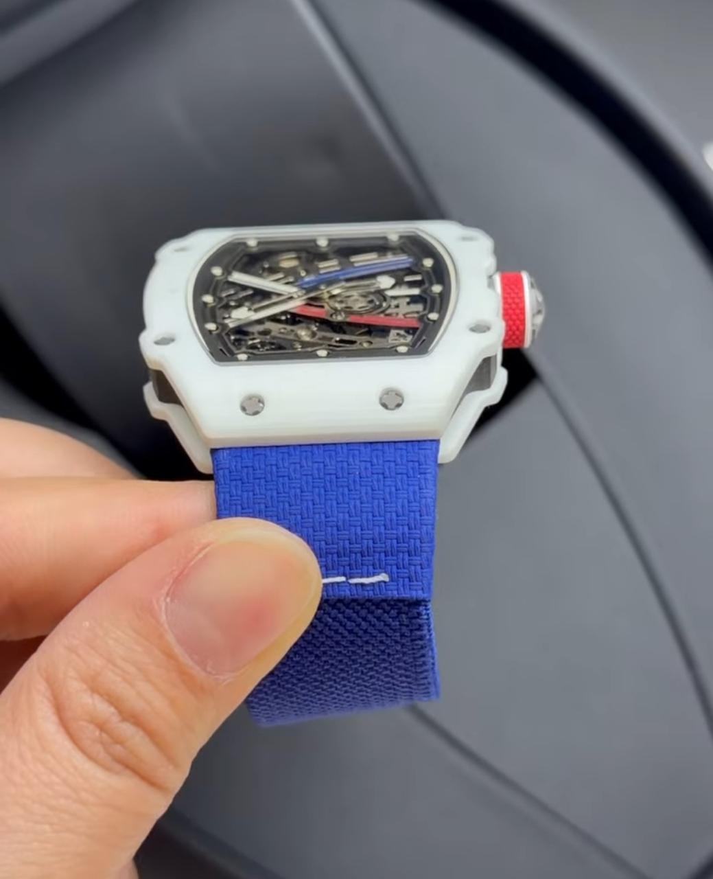 Richard Mille 67-02 Fino 37g fibra de carbono automatico Branco com Azul + Pulseira extra Velcro