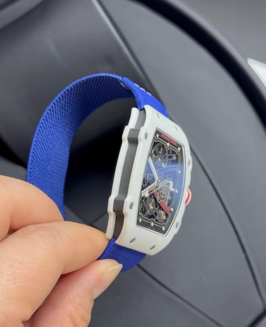 Richard Mille 67-02 Fino 37g fibra de carbono automatico Branco com Azul + Pulseira extra Velcro