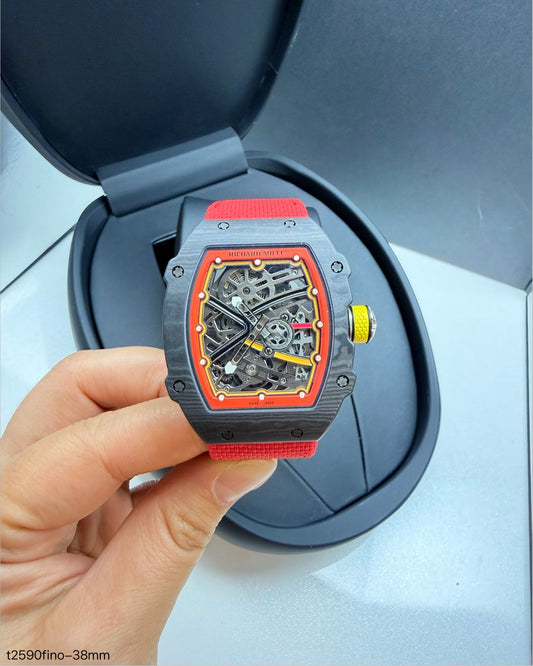 Richard Mille 67-02 Fino 37g fibra de carbono automatico Vermelho