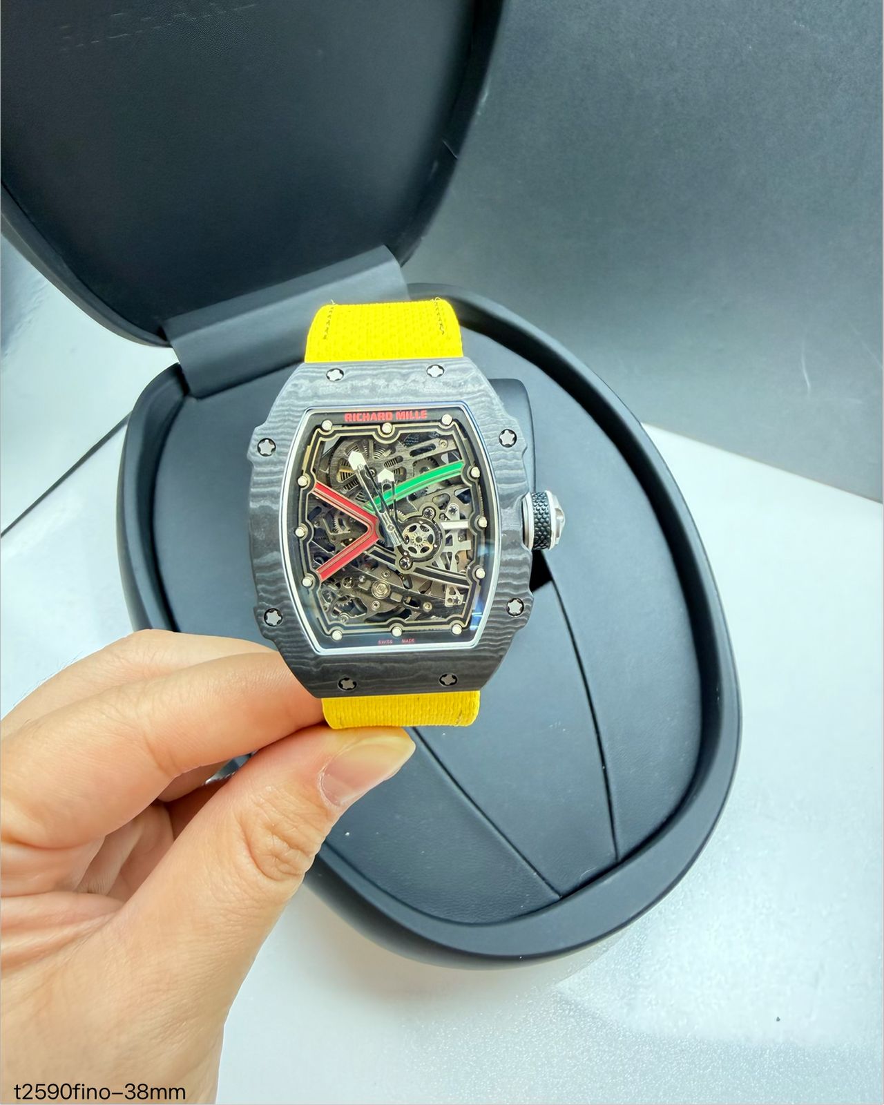 Richard Mille 67-02 Fino 37g fibra de carbono automatico Amarelo Pulseira Velcro