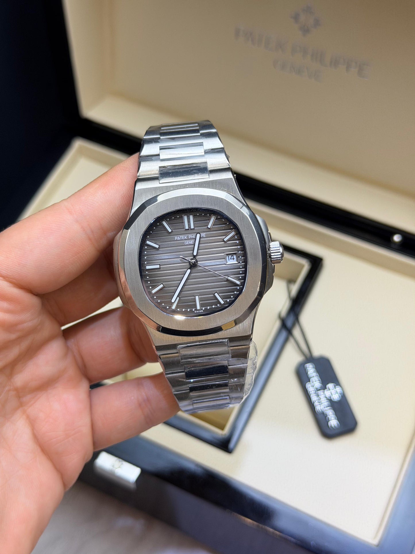 Patek Philippe Nautilus 5711/1A Cinza