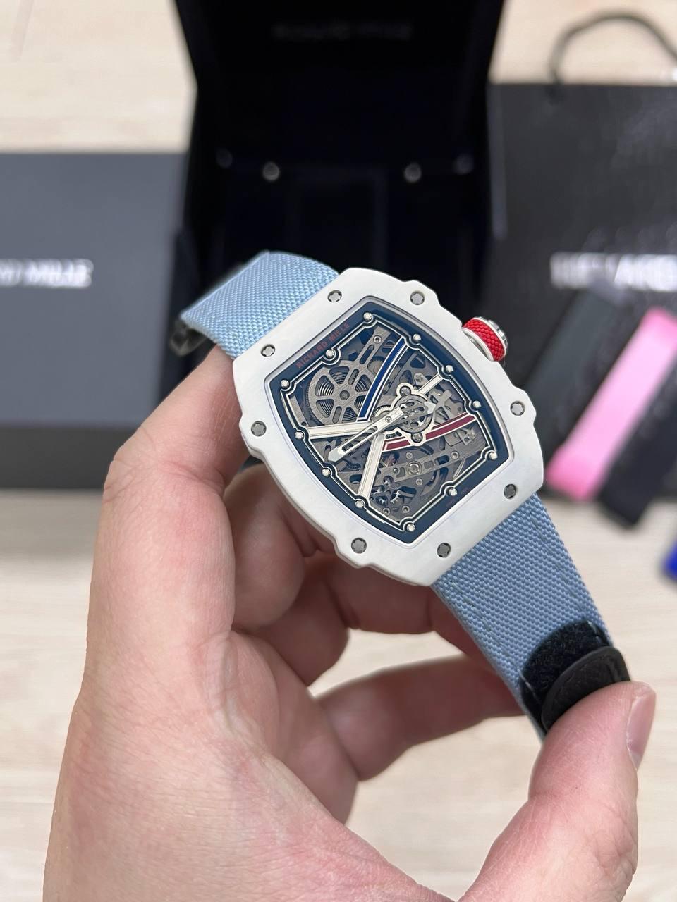 Richard Mille 67-02 Fino 37g fibra de carbono automatico Branco2 Velcro