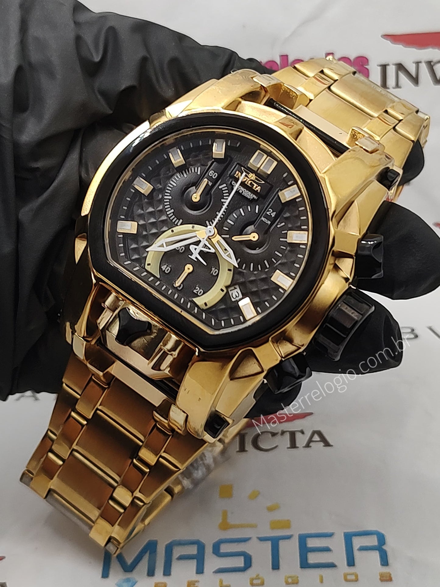 Invicta Magno Funcional