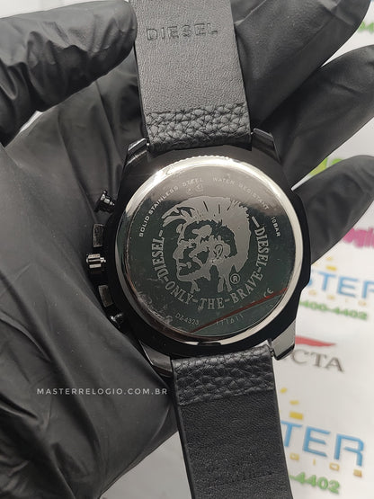 Diesel 100% Funcional Couro