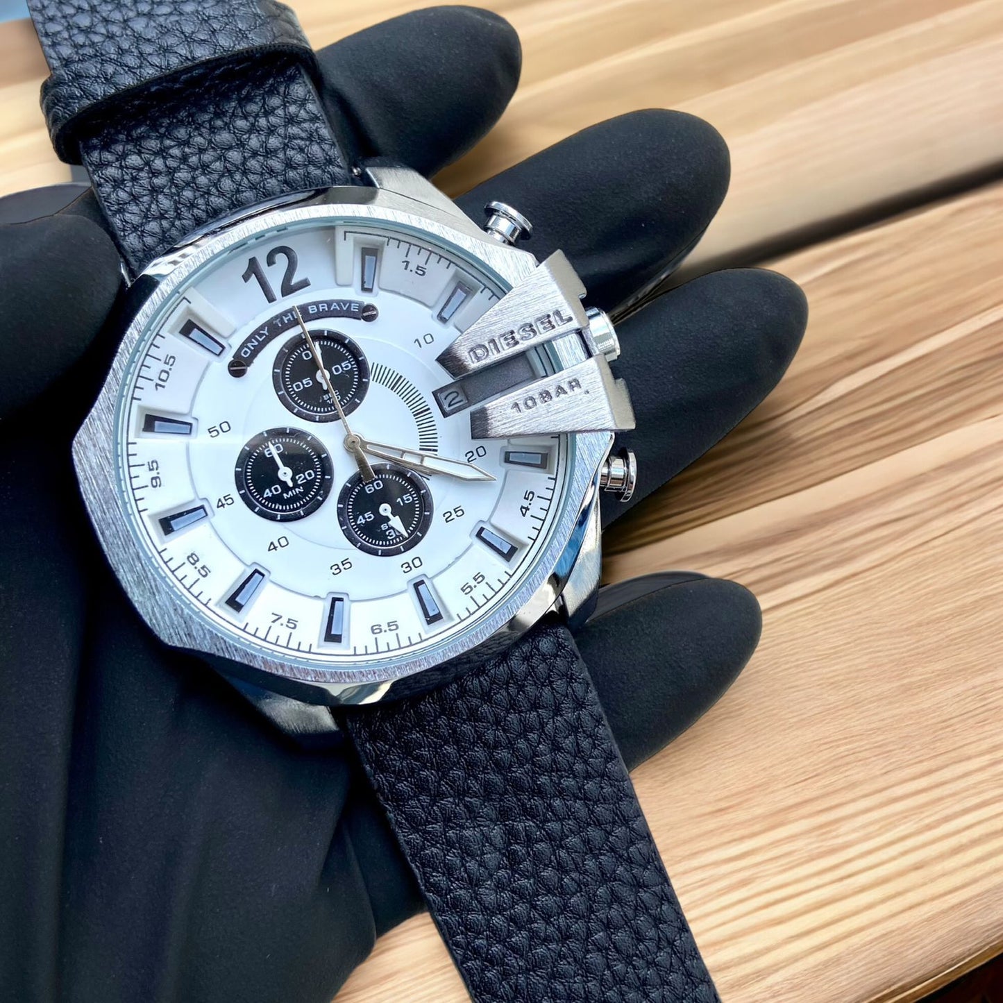 Diesel 100% Funcional Couro