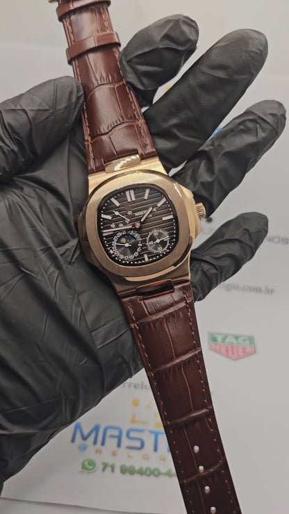Patek Philippe NautilusMoonphase 5712/1R Rose Base eta
