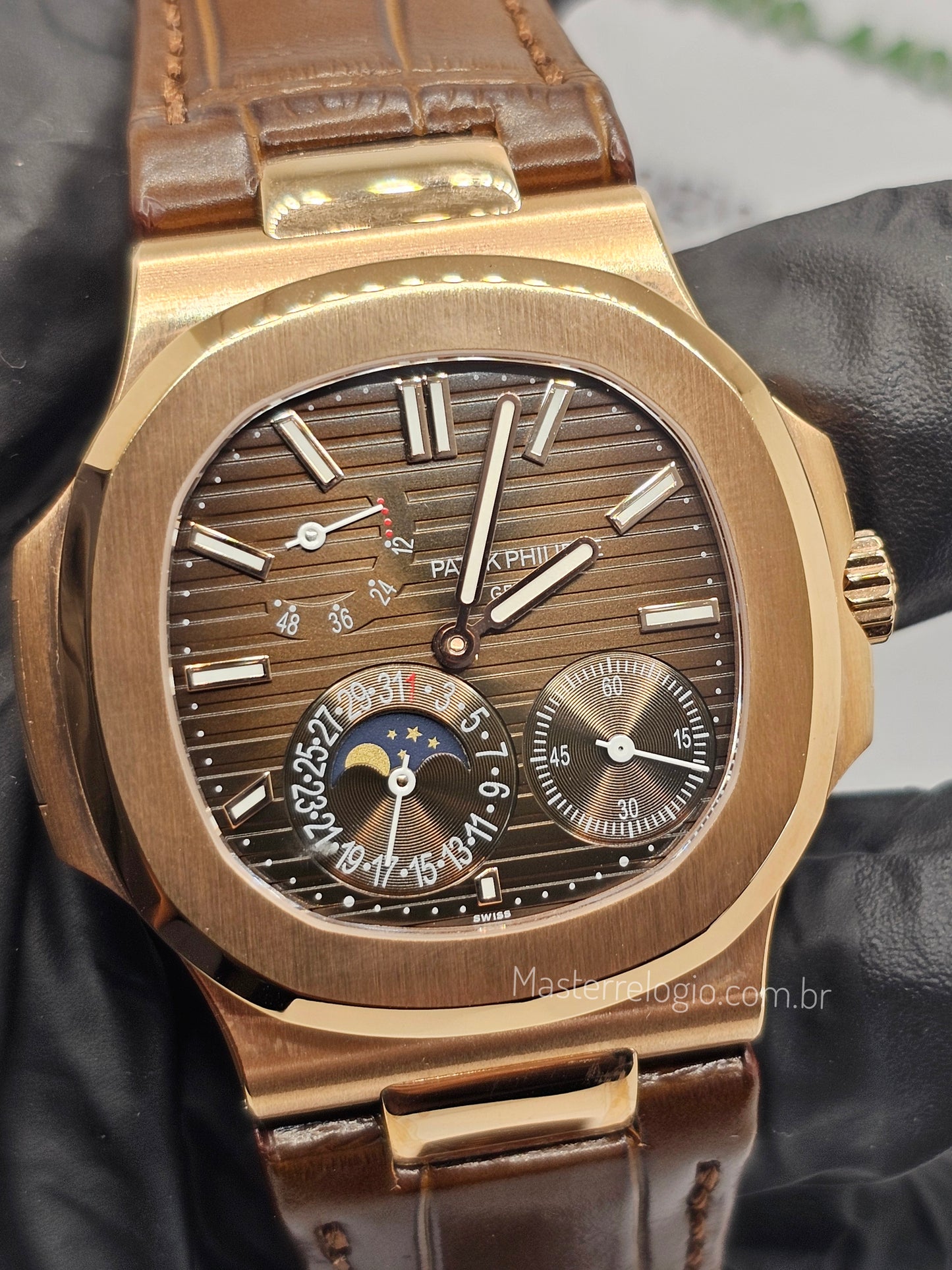 Patek Philippe Nautilus
Moonphase 5712/1R Rose Super C