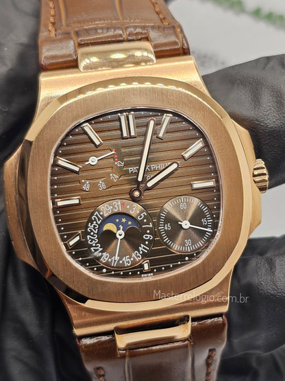 Patek Philippe Nautilus
Moonphase 5712/1R Rose Super C
