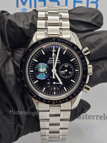 Omega Speedmaster Professional Silver Snoopy Award 42mm