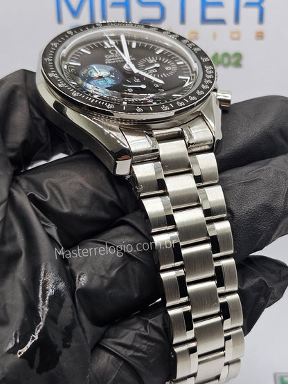 Omega Speedmaster Professional Silver Snoopy Award 42mm