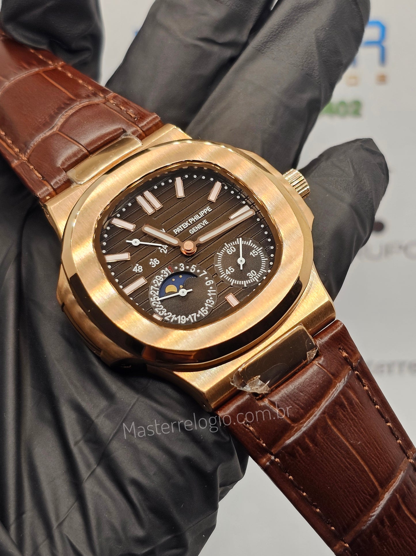 Patek Philippe NautilusMoonphase 5712/1R Rose Base eta