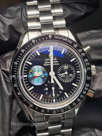 Omega Speedmaster Professional Silver Snoopy Award 42mm