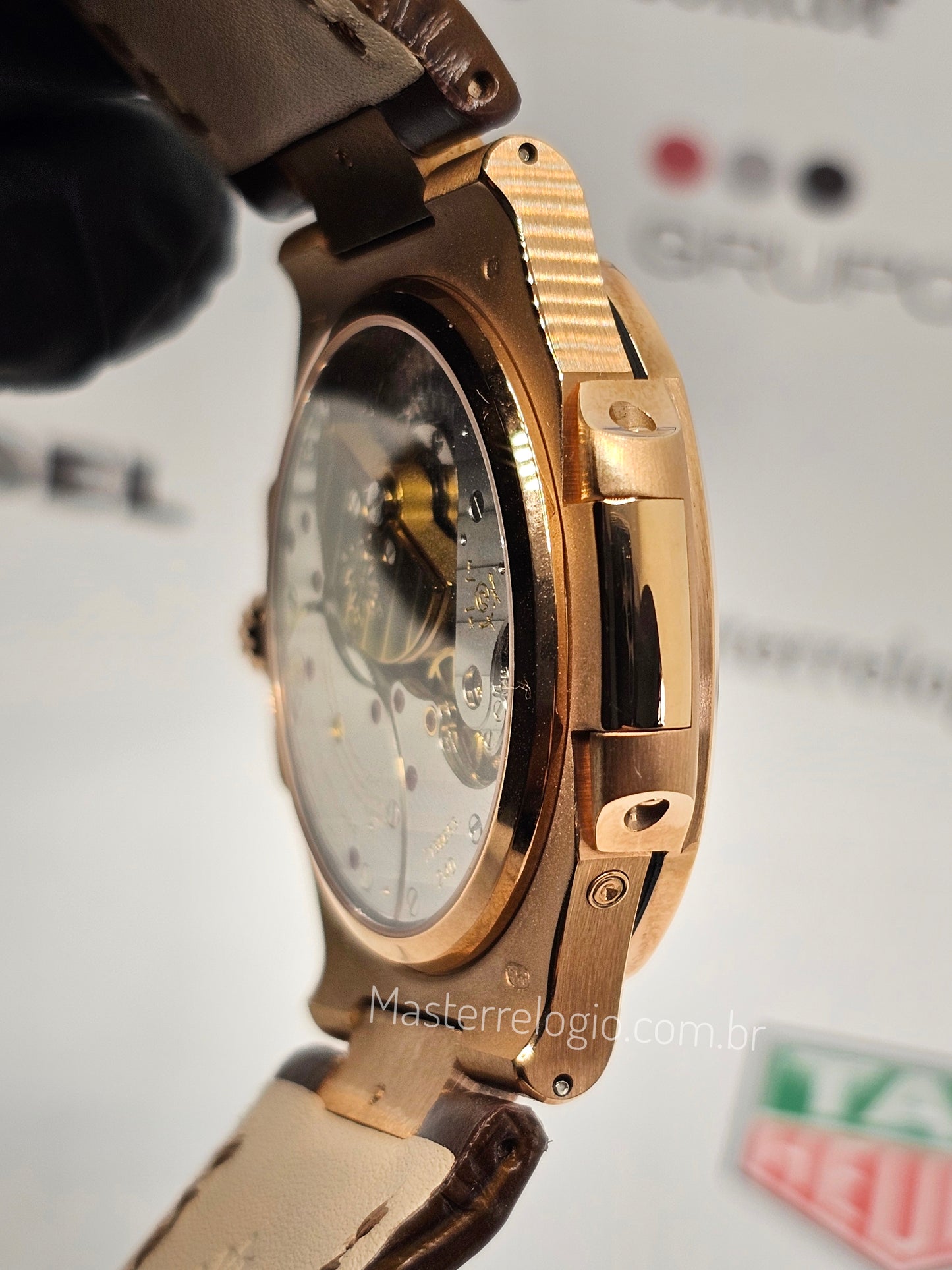 Patek Philippe Nautilus
Moonphase 5712/1R Rose Super C