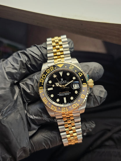 Rolex Gmt-Master II base eta 126713GRNR + caixa completa