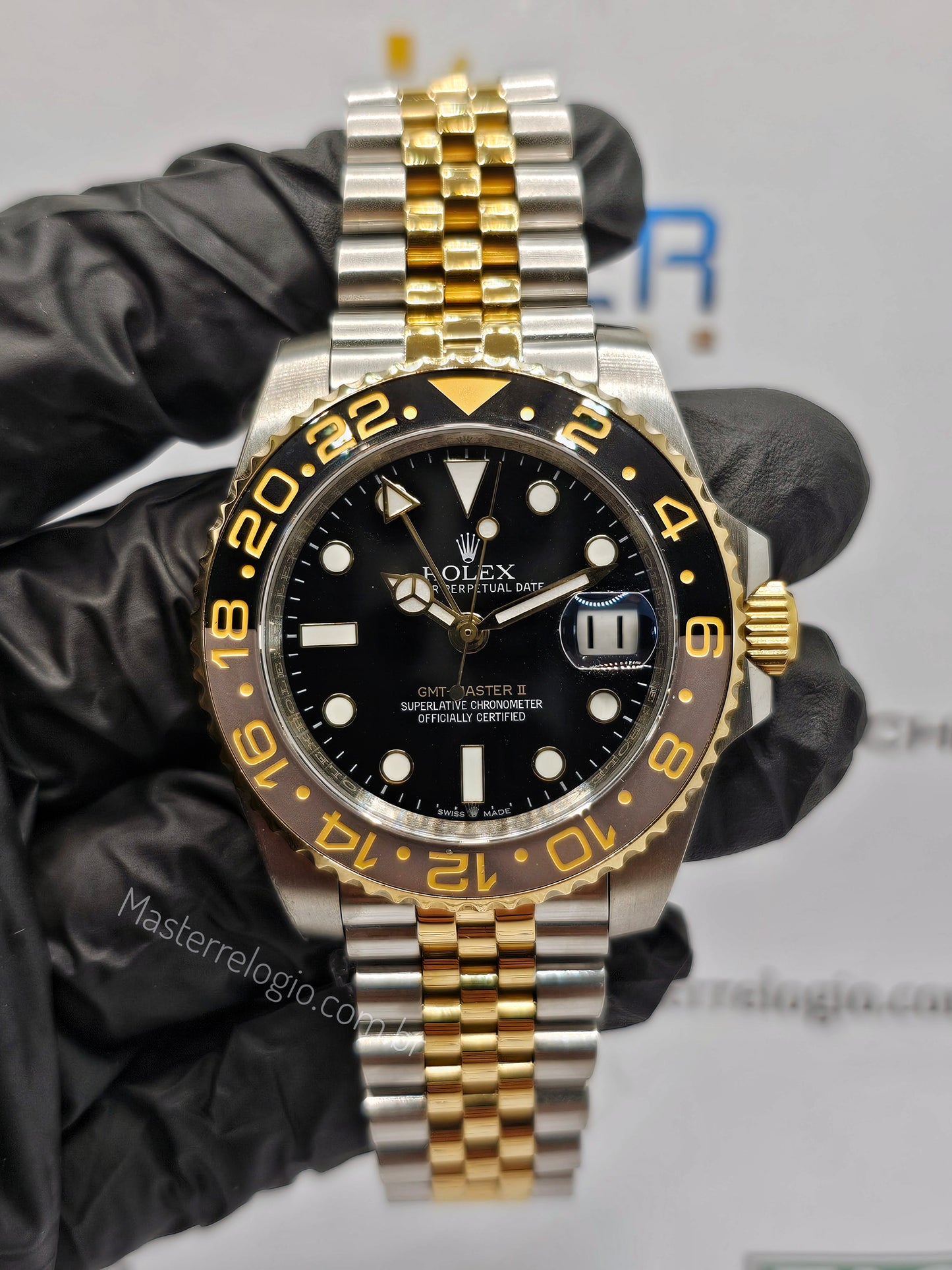 Rolex Gmt-Master II base eta 126713GRNR + caixa completa