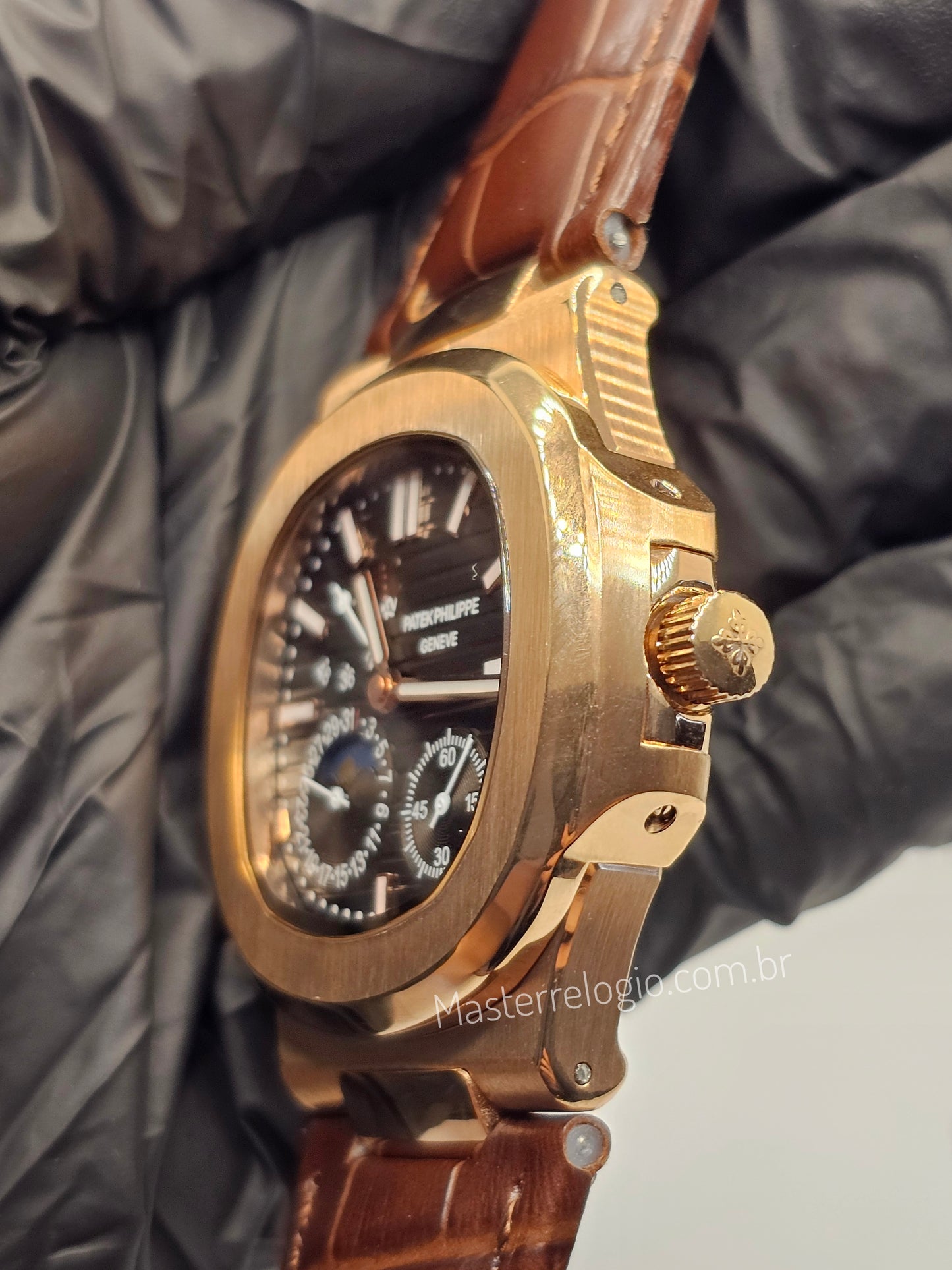 Patek Philippe NautilusMoonphase 5712/1R Rose Base eta