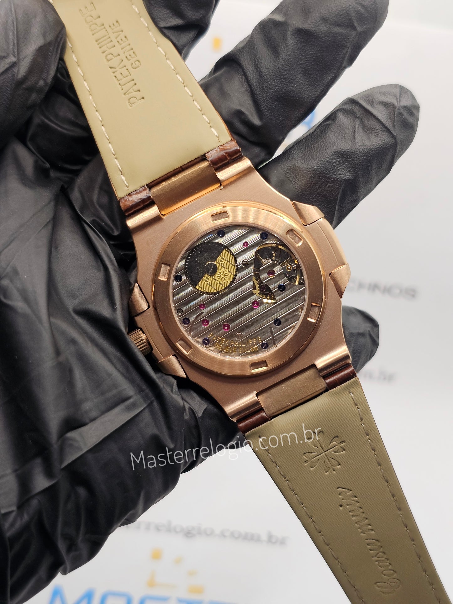 Patek Philippe NautilusMoonphase 5712/1R Rose Base eta