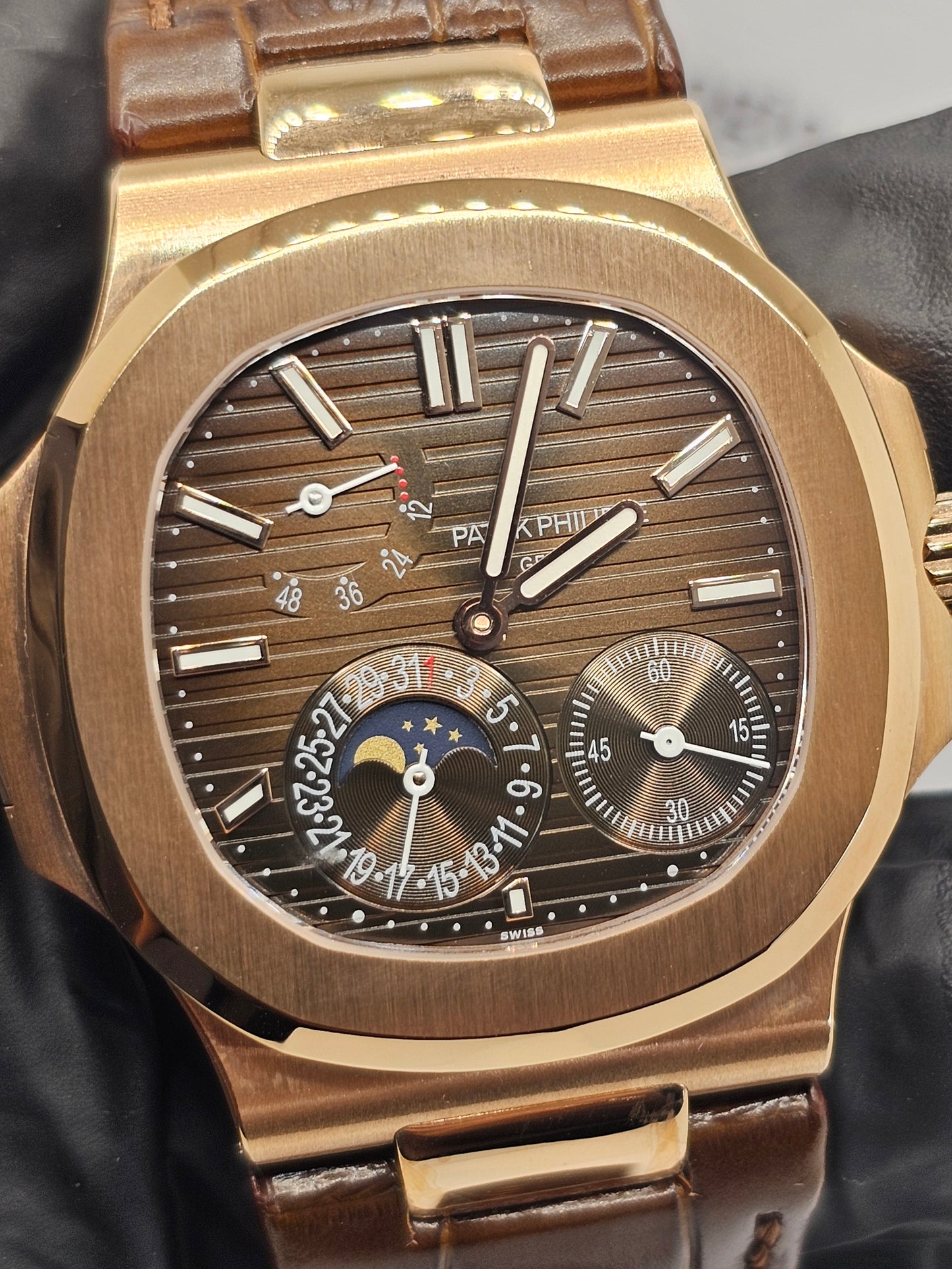 Patek Philippe Nautilus
Moonphase 5712/1R Rose Super C