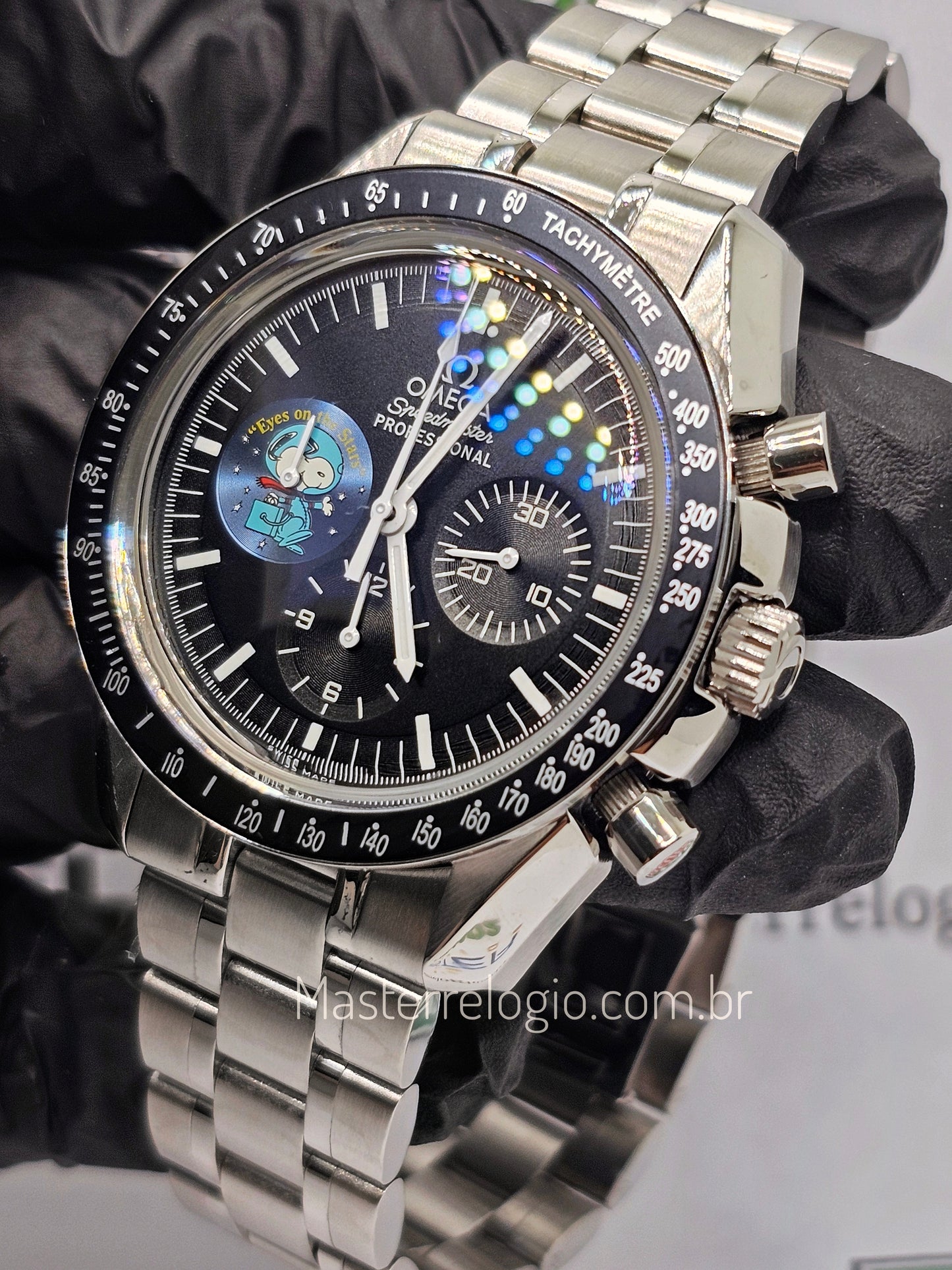 Omega Speedmaster Professional Silver Snoopy Award 42mm