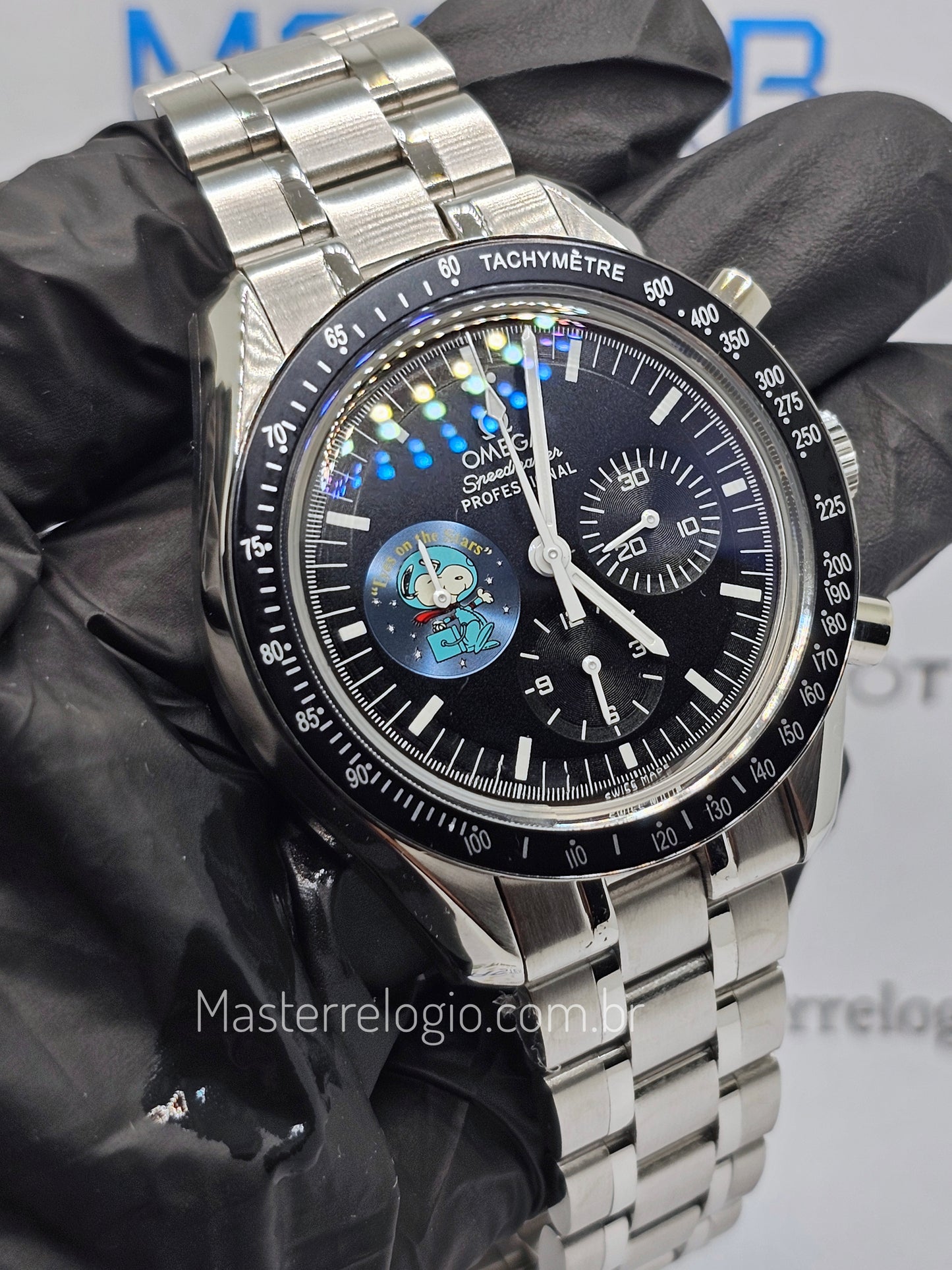 Omega Speedmaster Professional Silver Snoopy Award 42mm