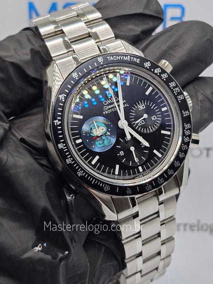 Omega Speedmaster Professional Silver Snoopy Award 42mm