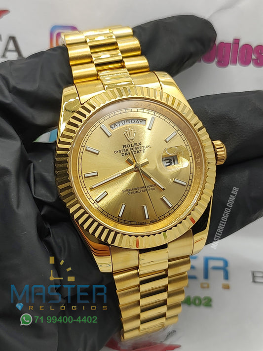 Rollex Day-Date 40mm Dourado
