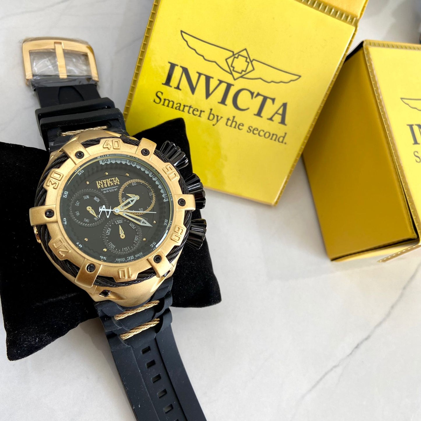 Invicta Thunderbolt Pulseira borracha AA