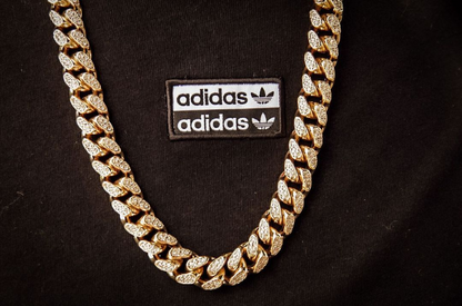 Corrente Cravejada 250g banhada a 10 milesimos de ouro 18k 60cm