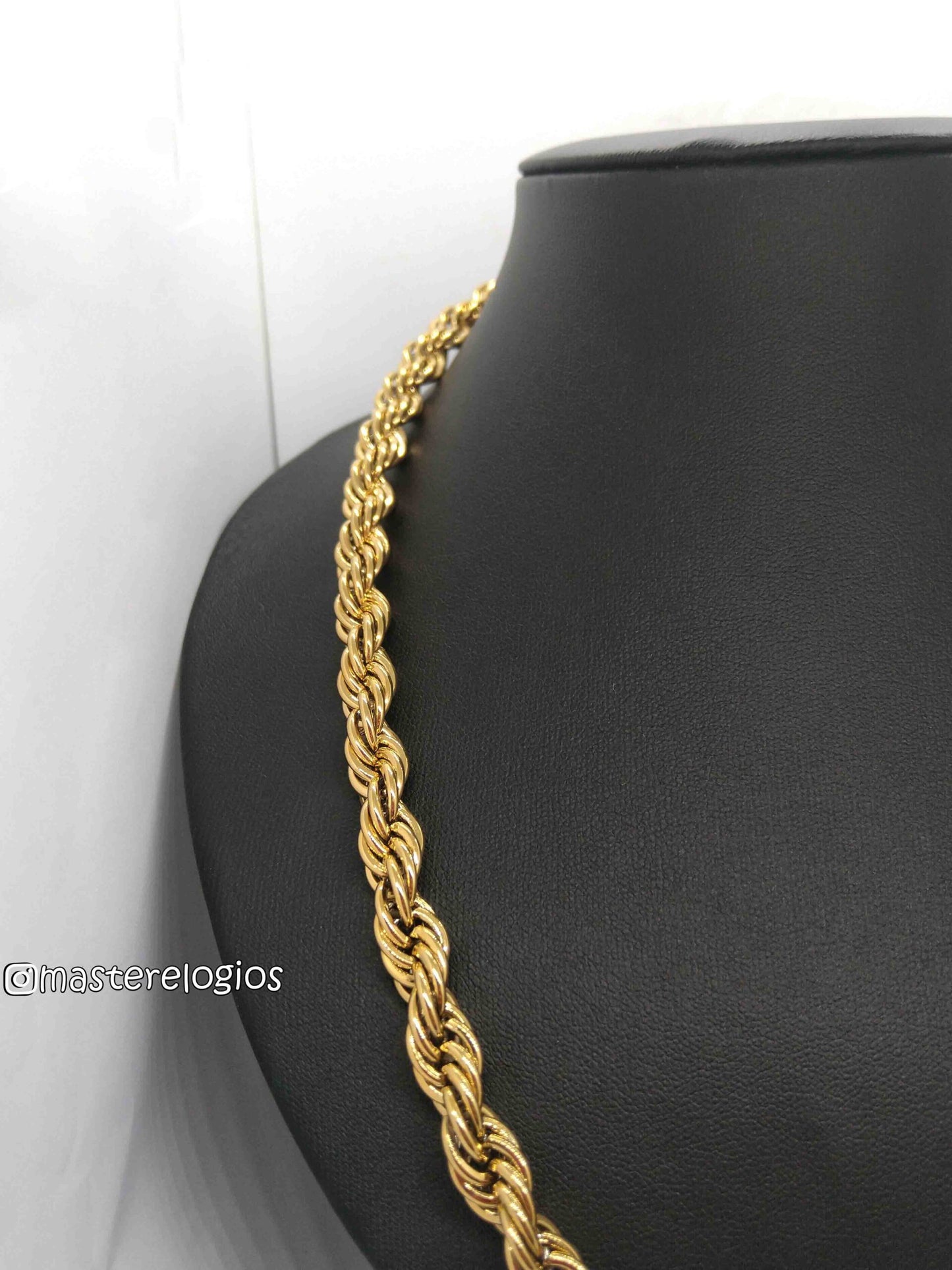 Cordão Bahiano 13mm 106g  70cm banhada a 10 milésimos de ouro 18k