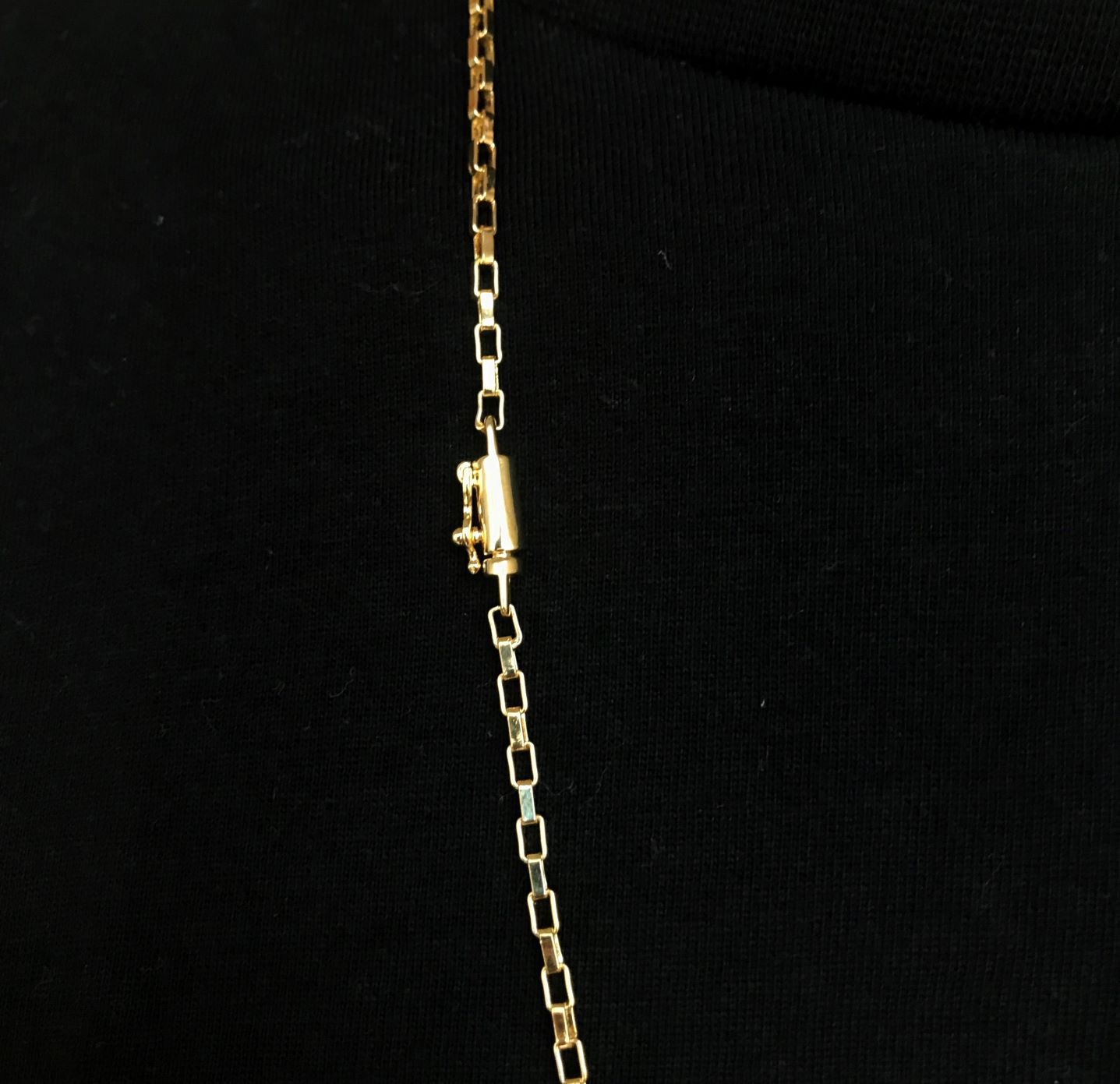 Corrente Cartier Cubinho 2,3mm 70cm (12g) (Fecho Canhão) (Banho Ouro 24K)