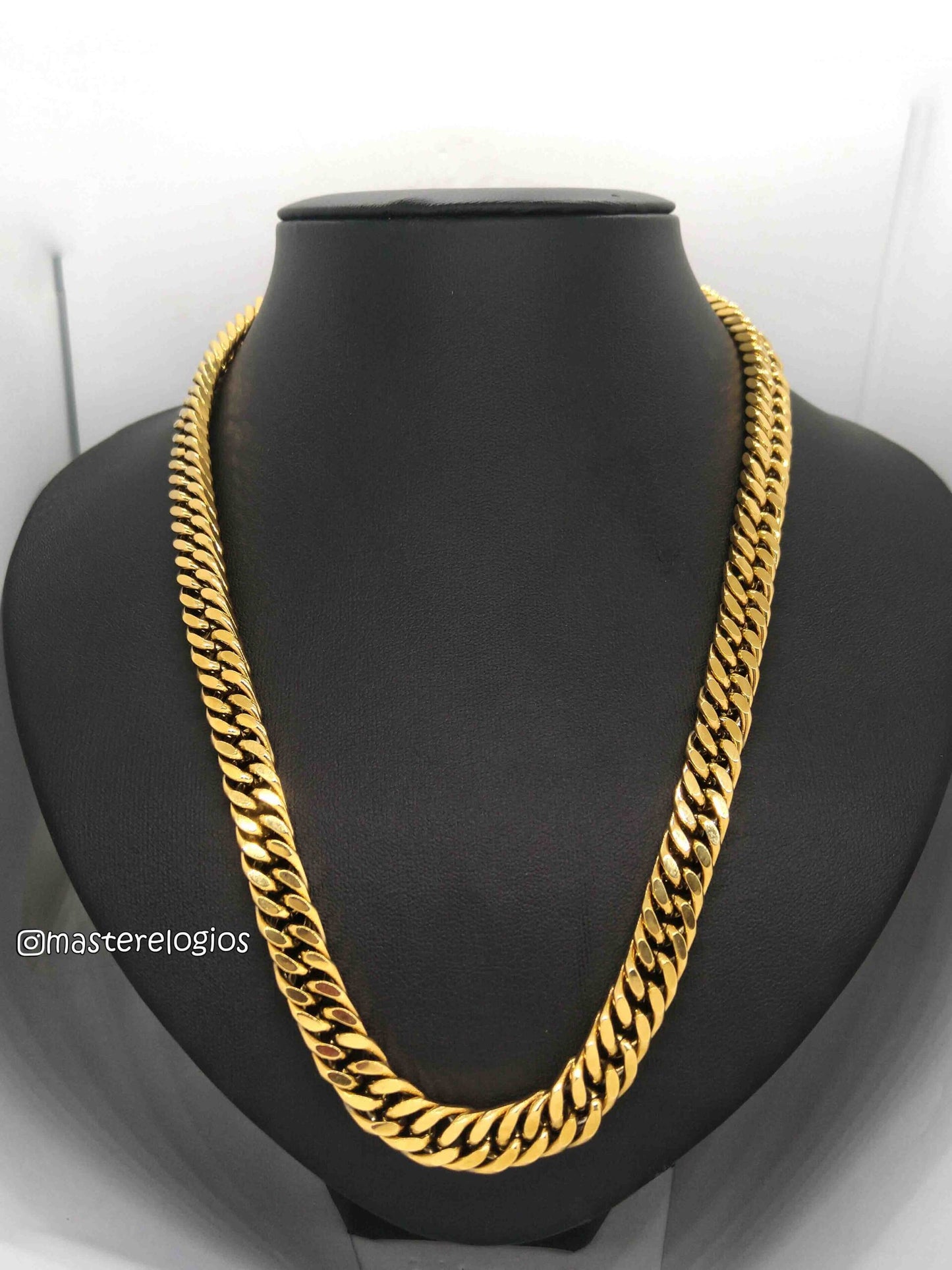 Corrente Grumet 9mm 109g banhada a 10 milesimos de ouro 18k 70cm